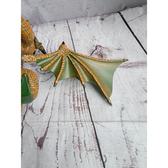 Mega Bloks Dragons Krystal Wars Green Orange Dragon Figure Includes Crystal - Picture 6 of 7